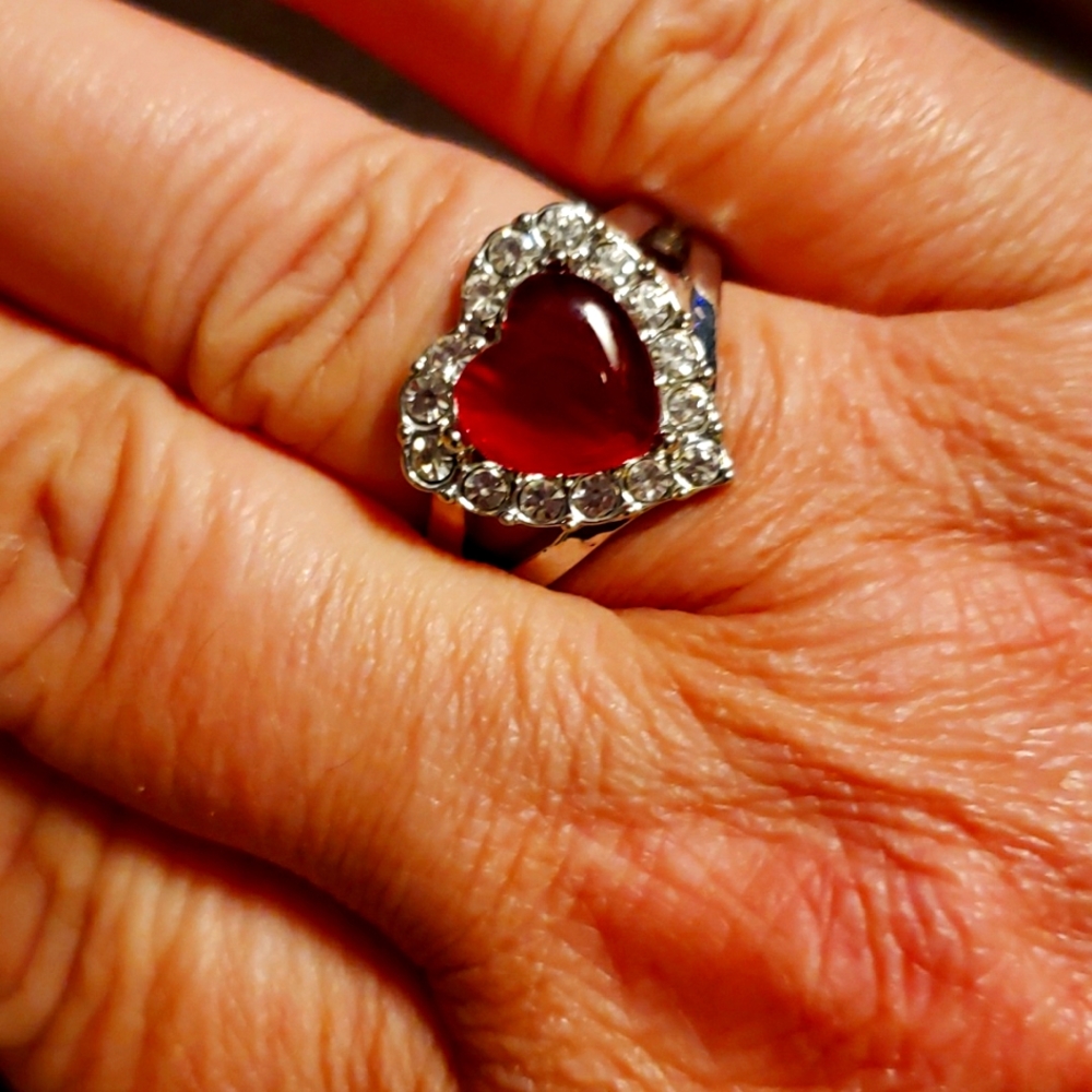 Brand Nwt! Paparazzi Ring!